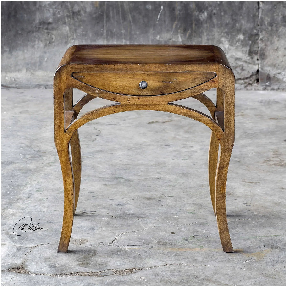 Pecan End Table D334