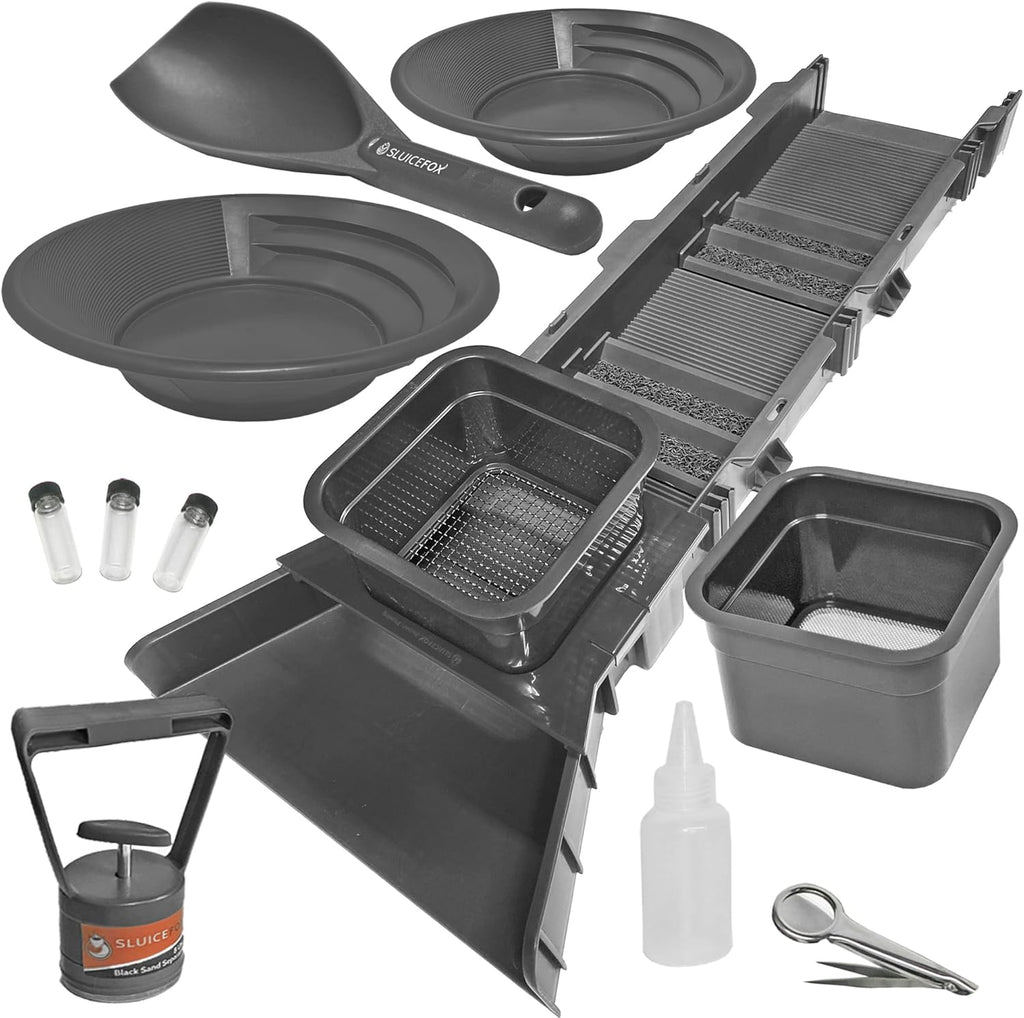 Compact Gold Panning Kit with 2 Classifier Sifting Pans (Black) J723894