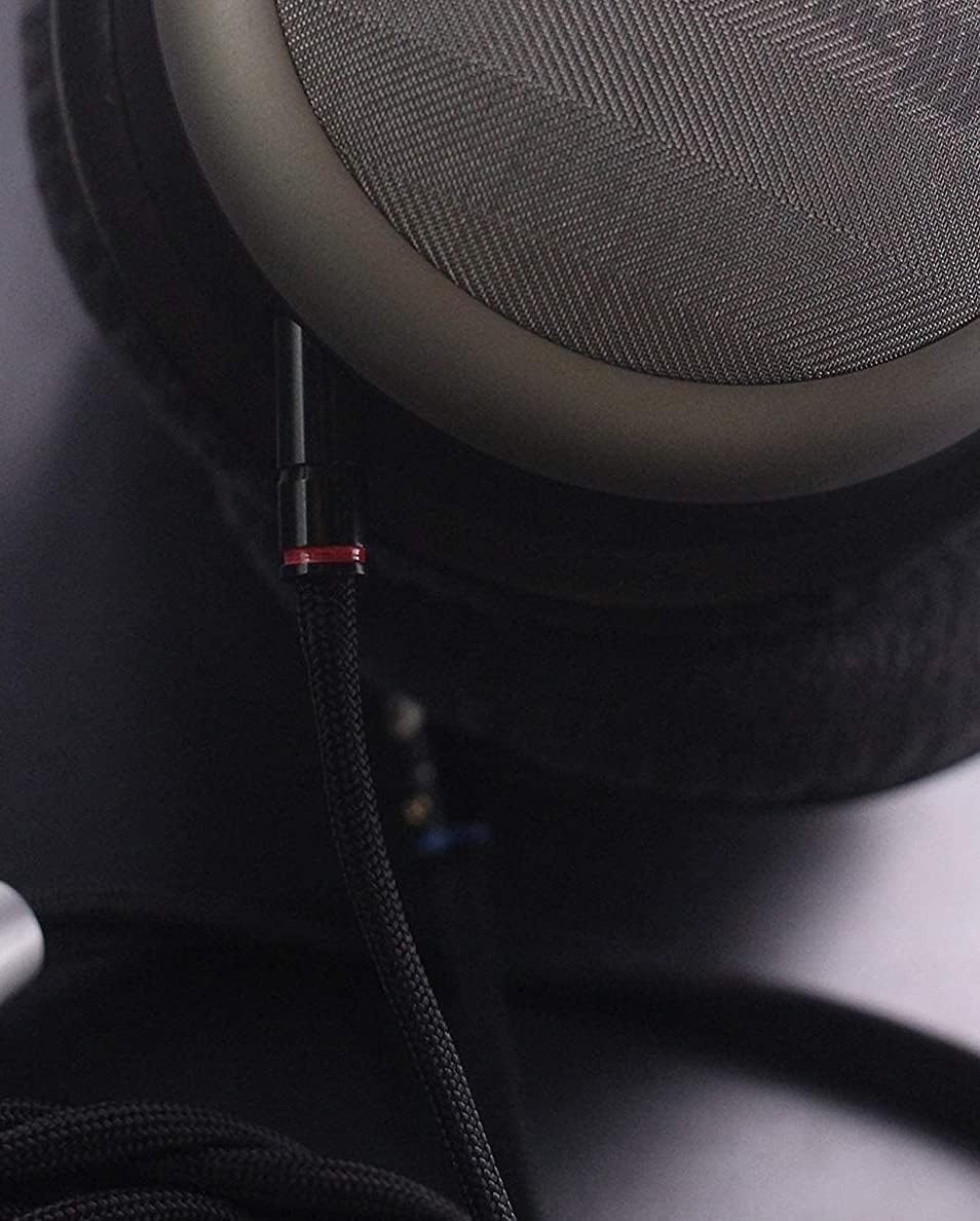 Audio Upgrade Cable 4-pin XLR Male Plug V765920