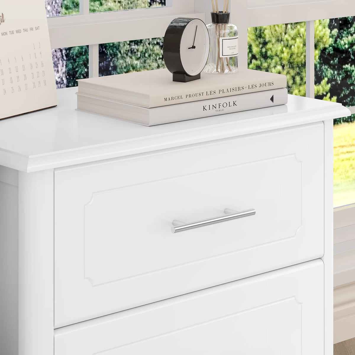 White 3 Drawer Dresser F7587